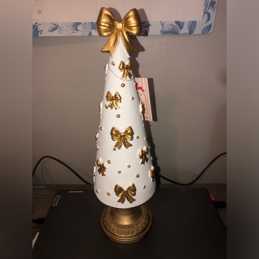 ‼️ Holiday Gold & White Decorative Bow Tree